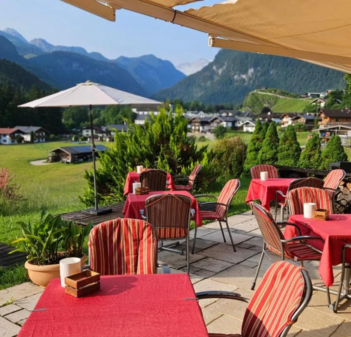 Tourist Hotel Boehm Schönau am Königssee