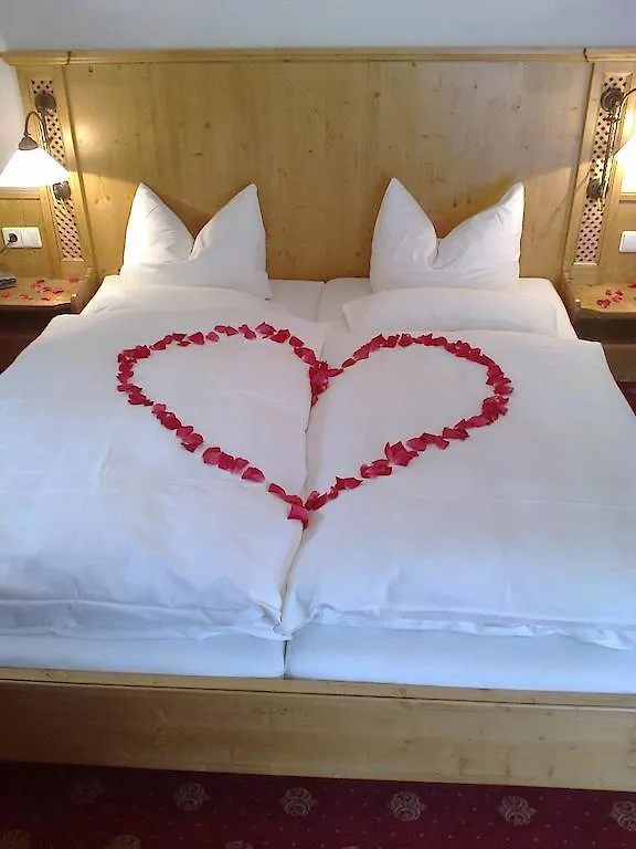 Tourist Hotel Boehm Schönau am Königssee